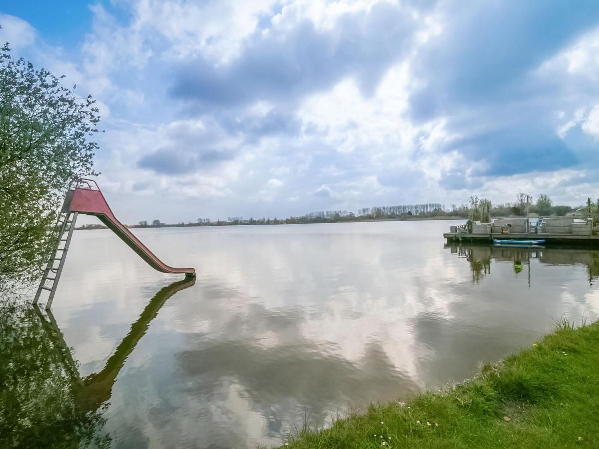 Holiday Home In Noordwijkerhout With Terrace Close To A Lake Экстерьер фото